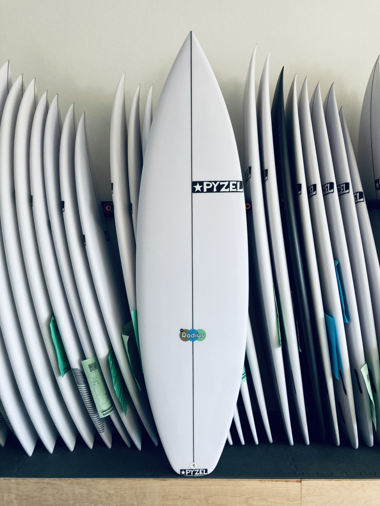 PYZEL surfboard ラディウス西濃運輸営業所止め